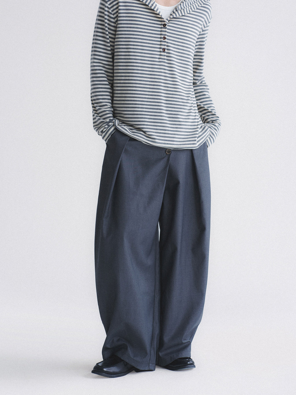 Thread | Asymmetric Pleat Wide-Leg Trousers
