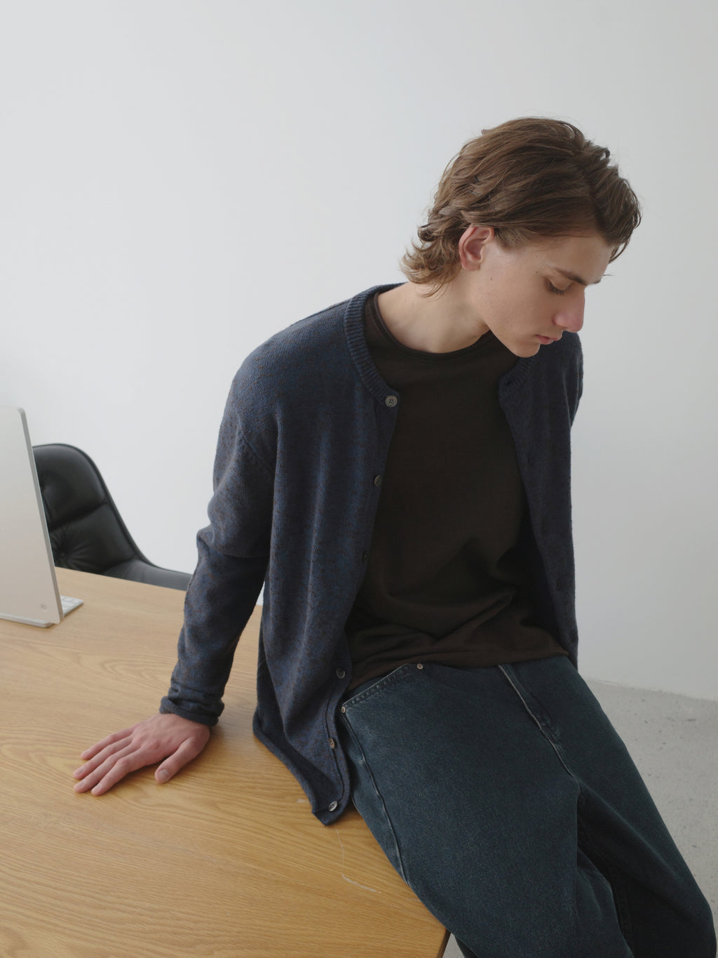 Relaxed Crew Neck Knit Cardigan