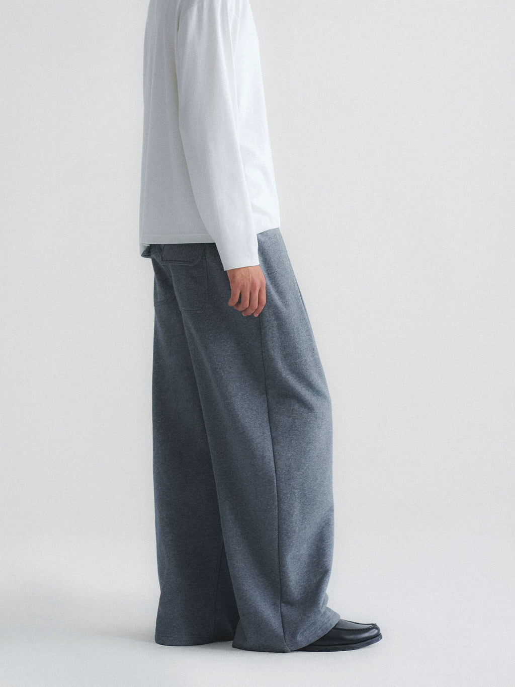 Double Pleated Wide Leg Sweatpants