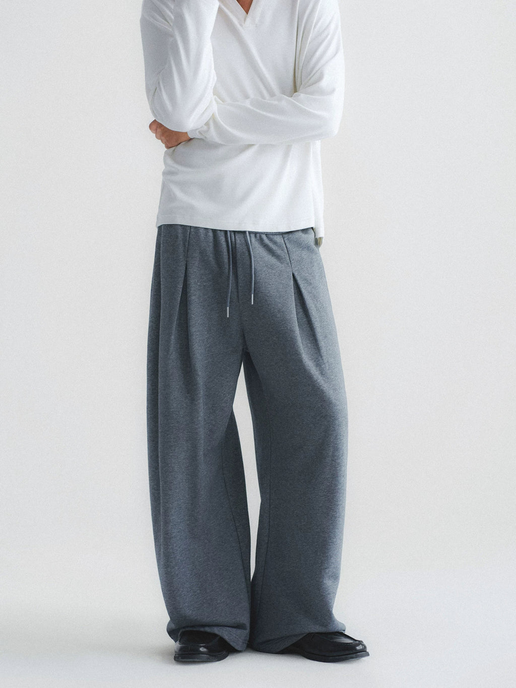 Double Pleated Wide Leg Sweatpants