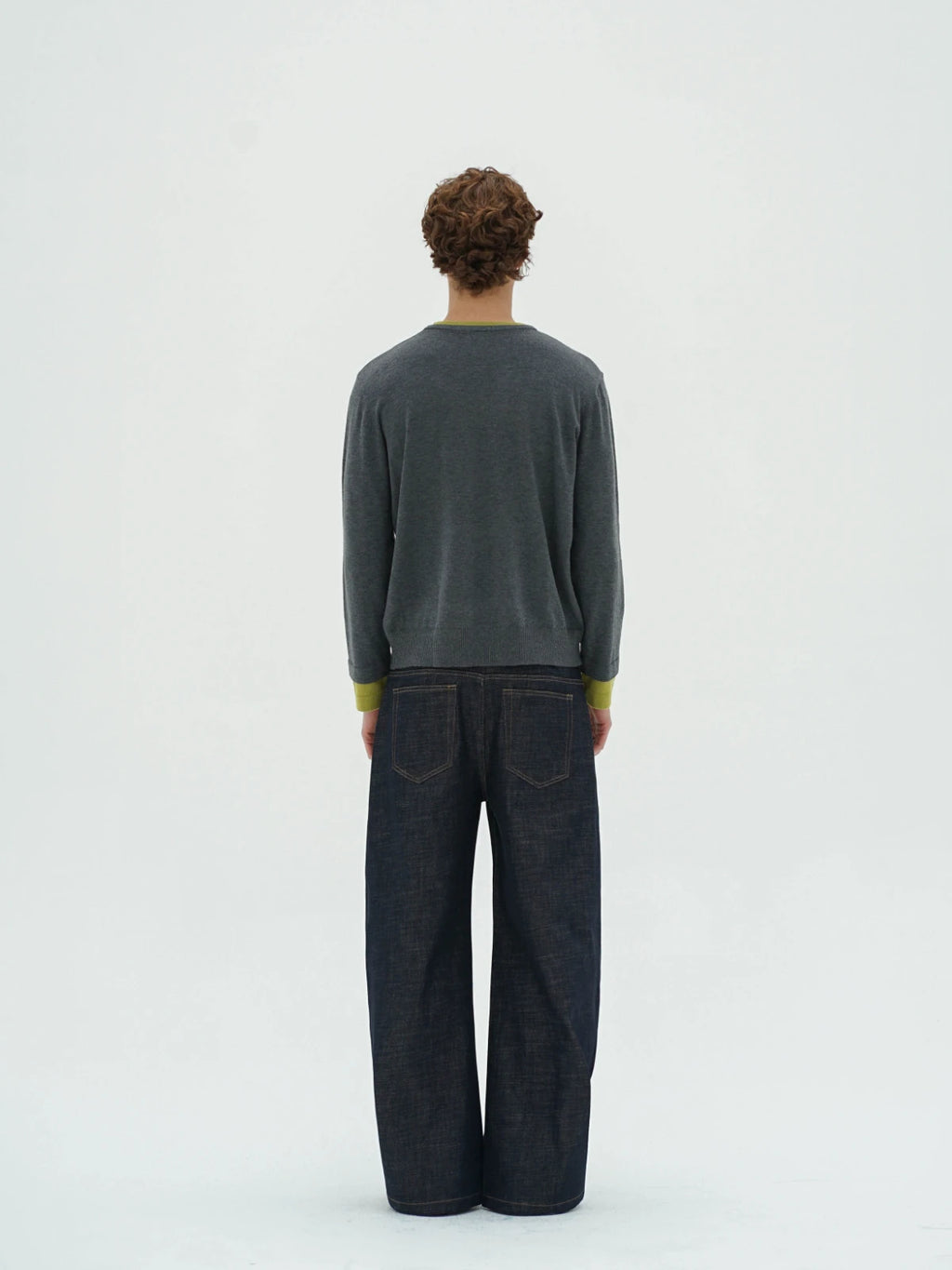 Thread | Denim Raw Curved Jeans