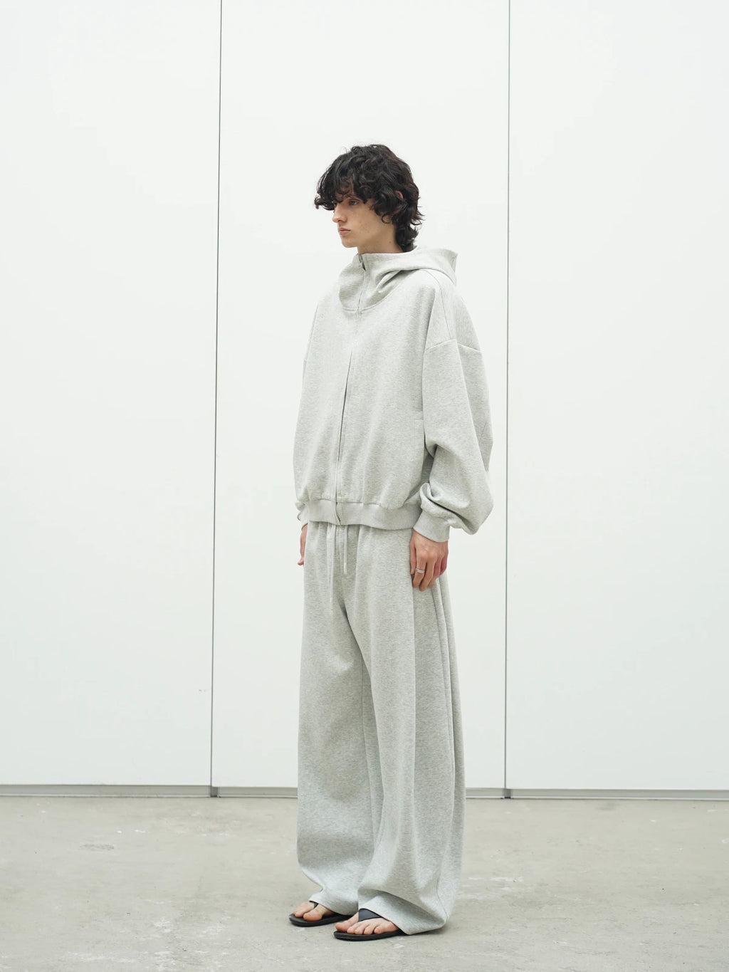 Thread | Structure Curved Sweatpants