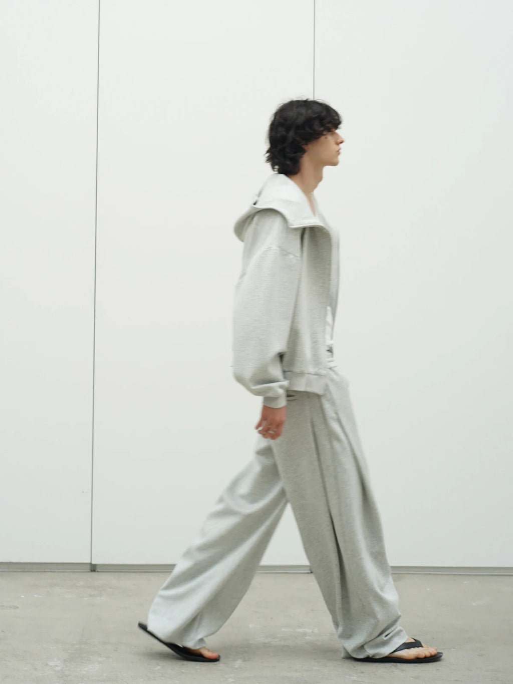 Thread | Structure Curved Sweatpants