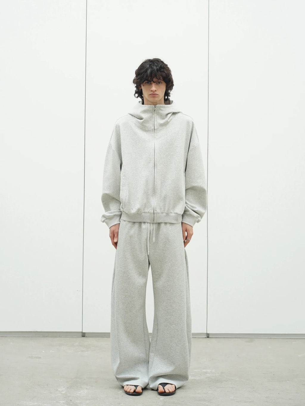 Thread | Structure Curved Sweatpants