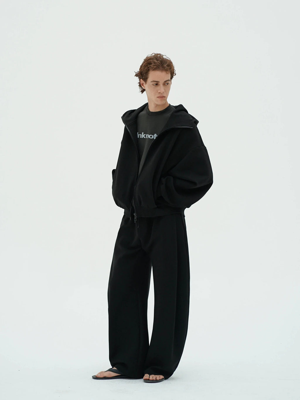 Thread | Structure Curved Sweatpants
