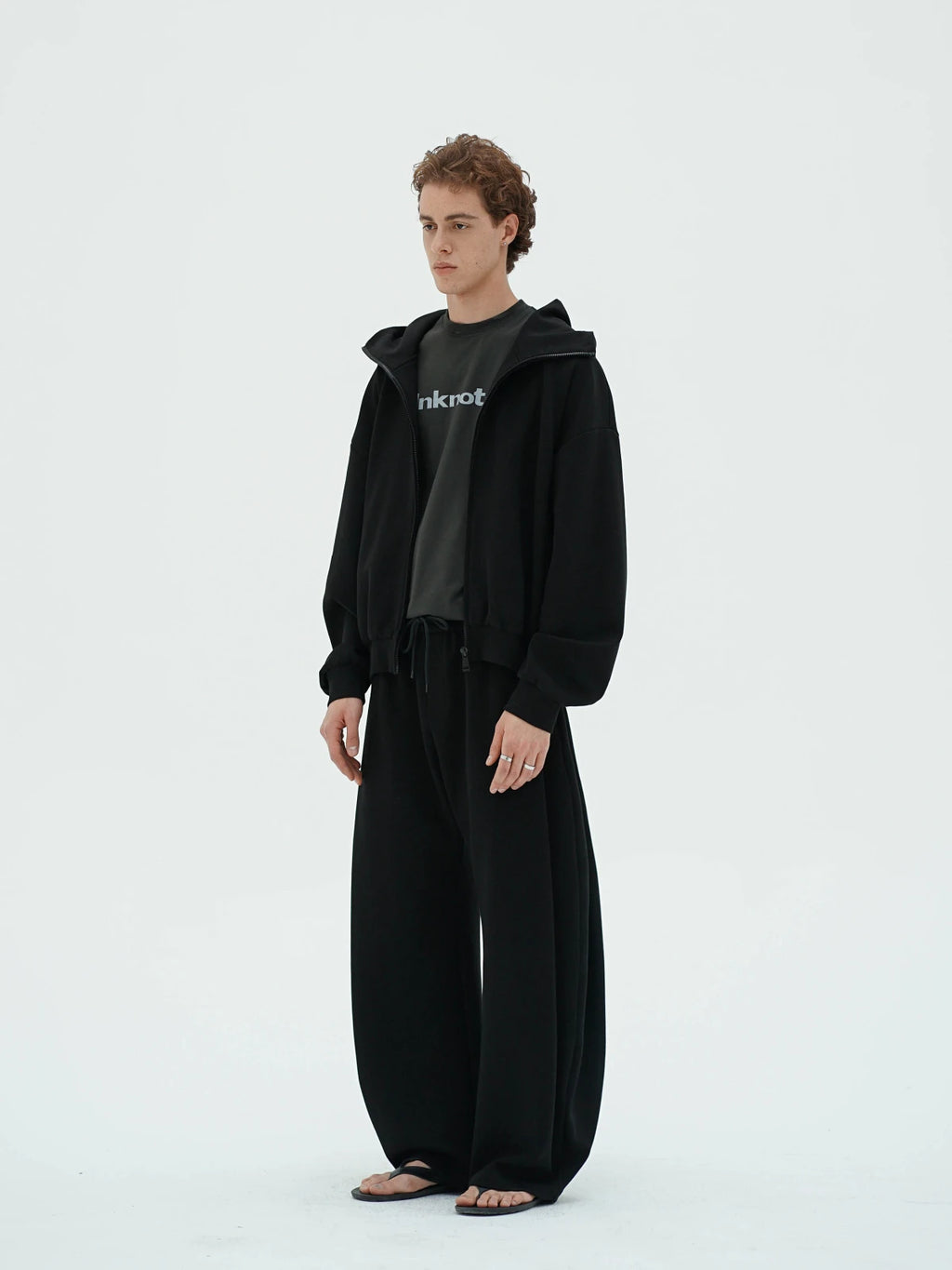Thread | Structure Curved Sweatpants