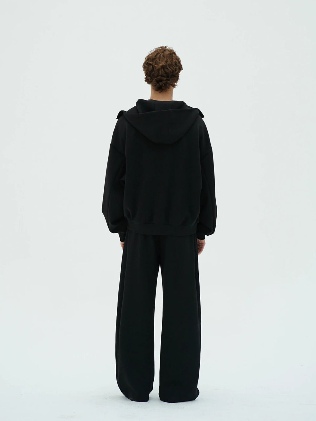 Thread | Structure Curved Sweatpants