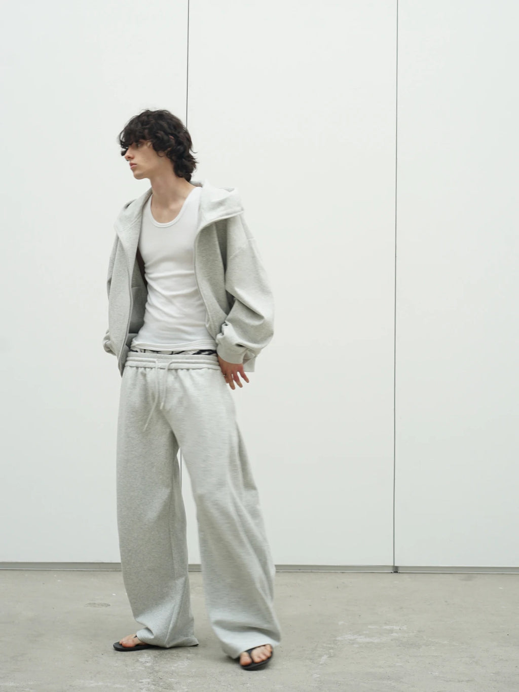 Thread | Structure Curved Sweatpants