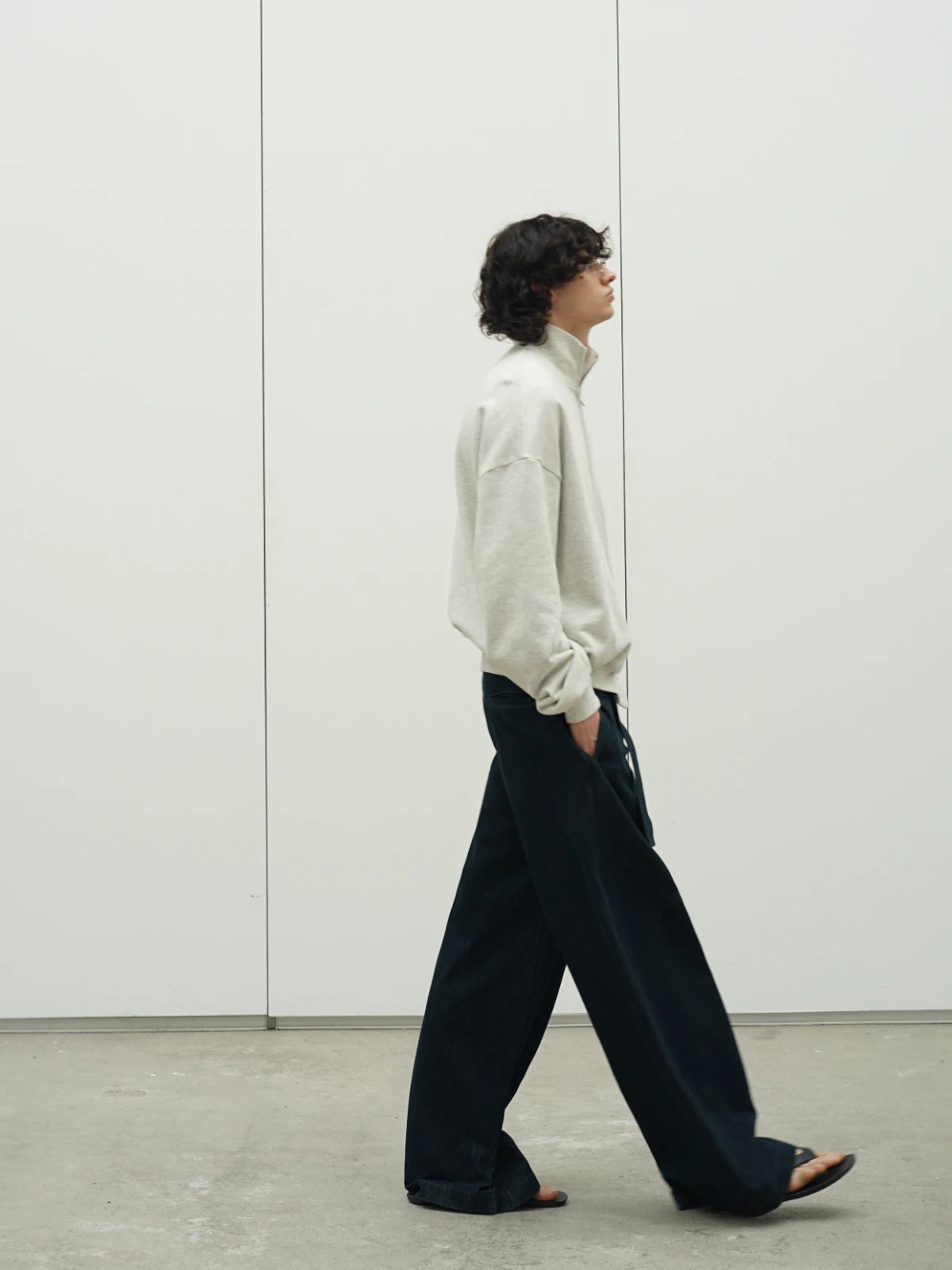 Knot | Indigo Belted Curved Jeans