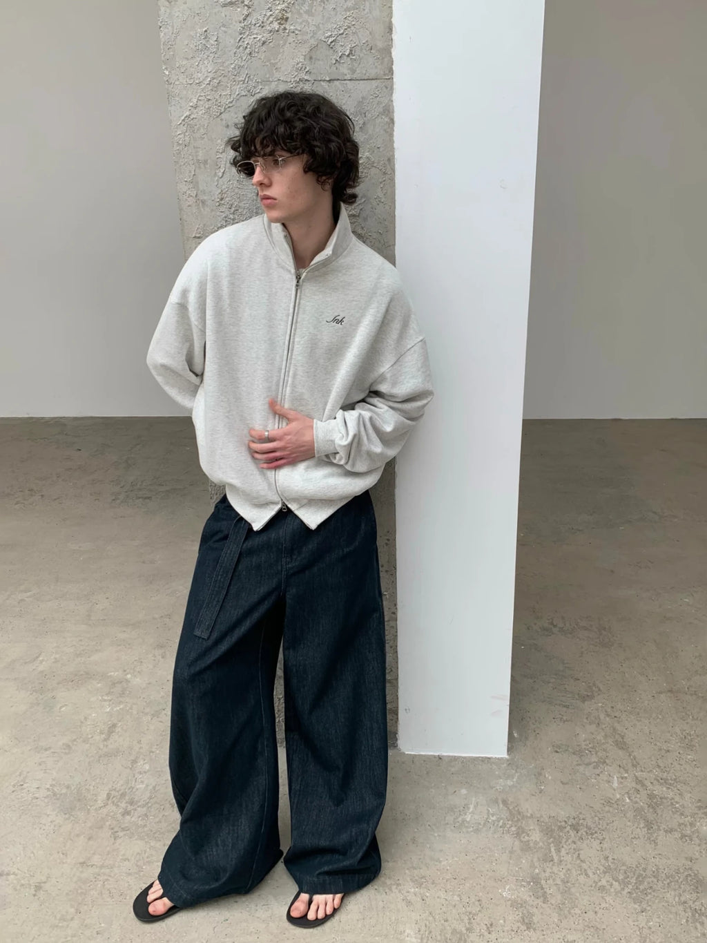 Knot | Denim Belted Curved Jeans