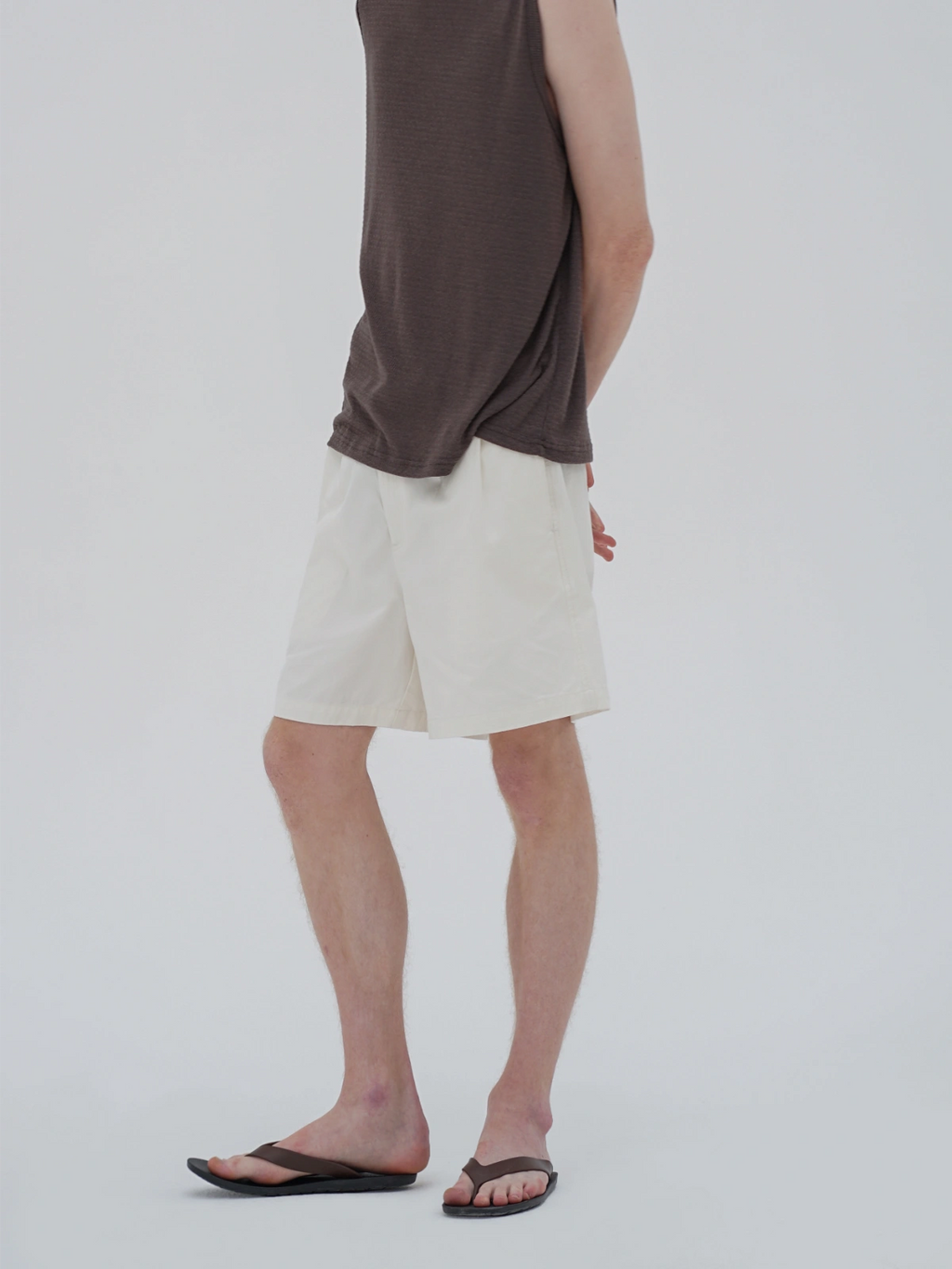 Thread | Form Twill Pleated Shorts