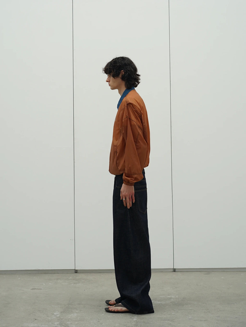 Thread | Denim Raw Curved Jeans