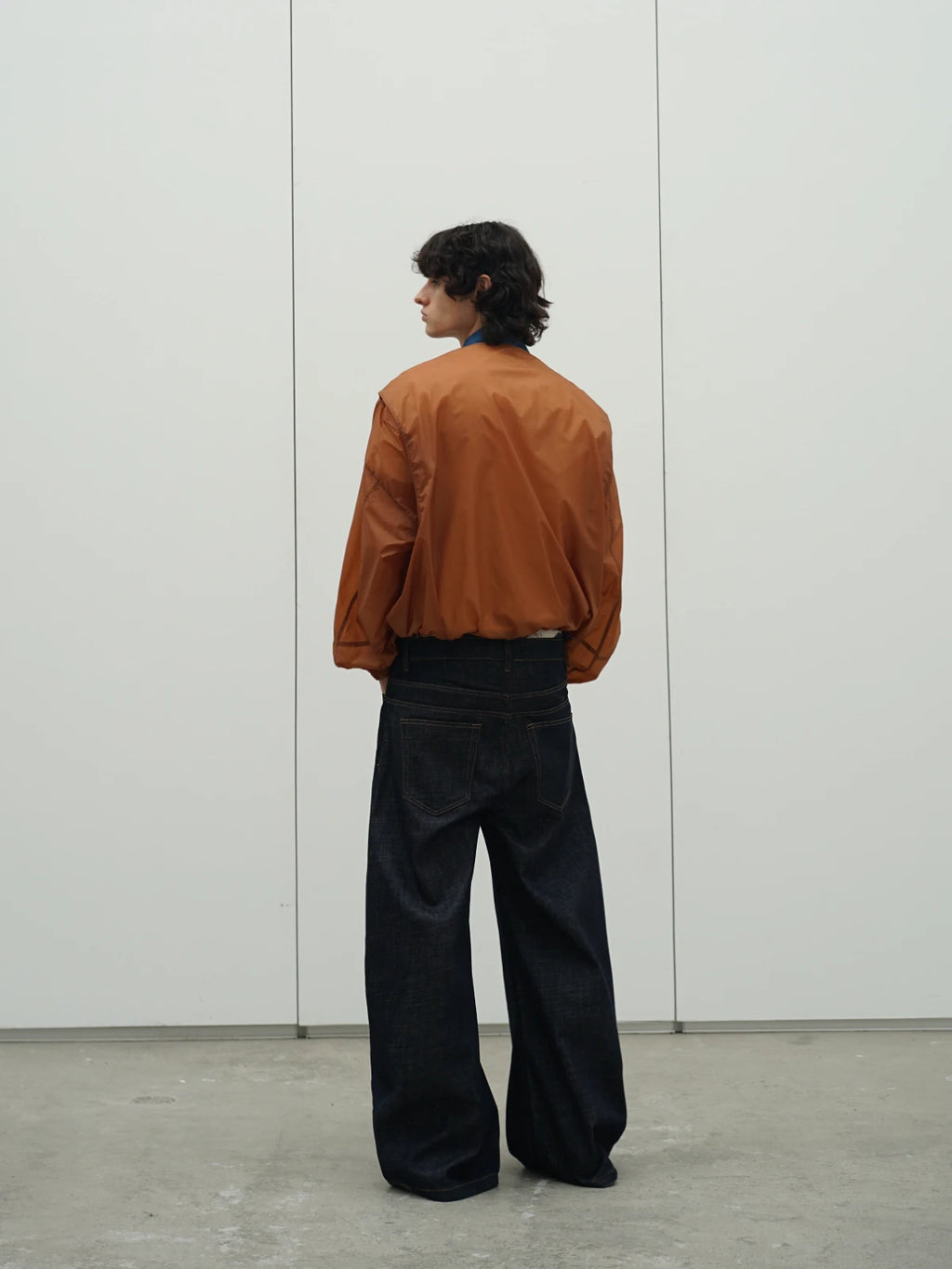 Thread | Denim Raw Curved Jeans