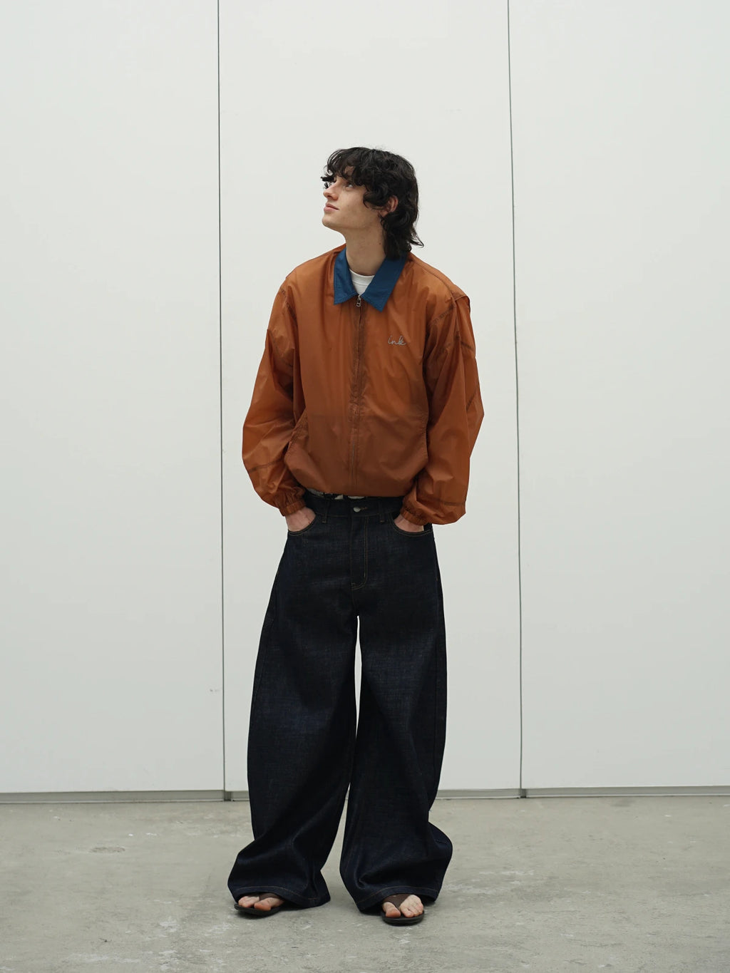 Thread | Denim Raw Curved Jeans