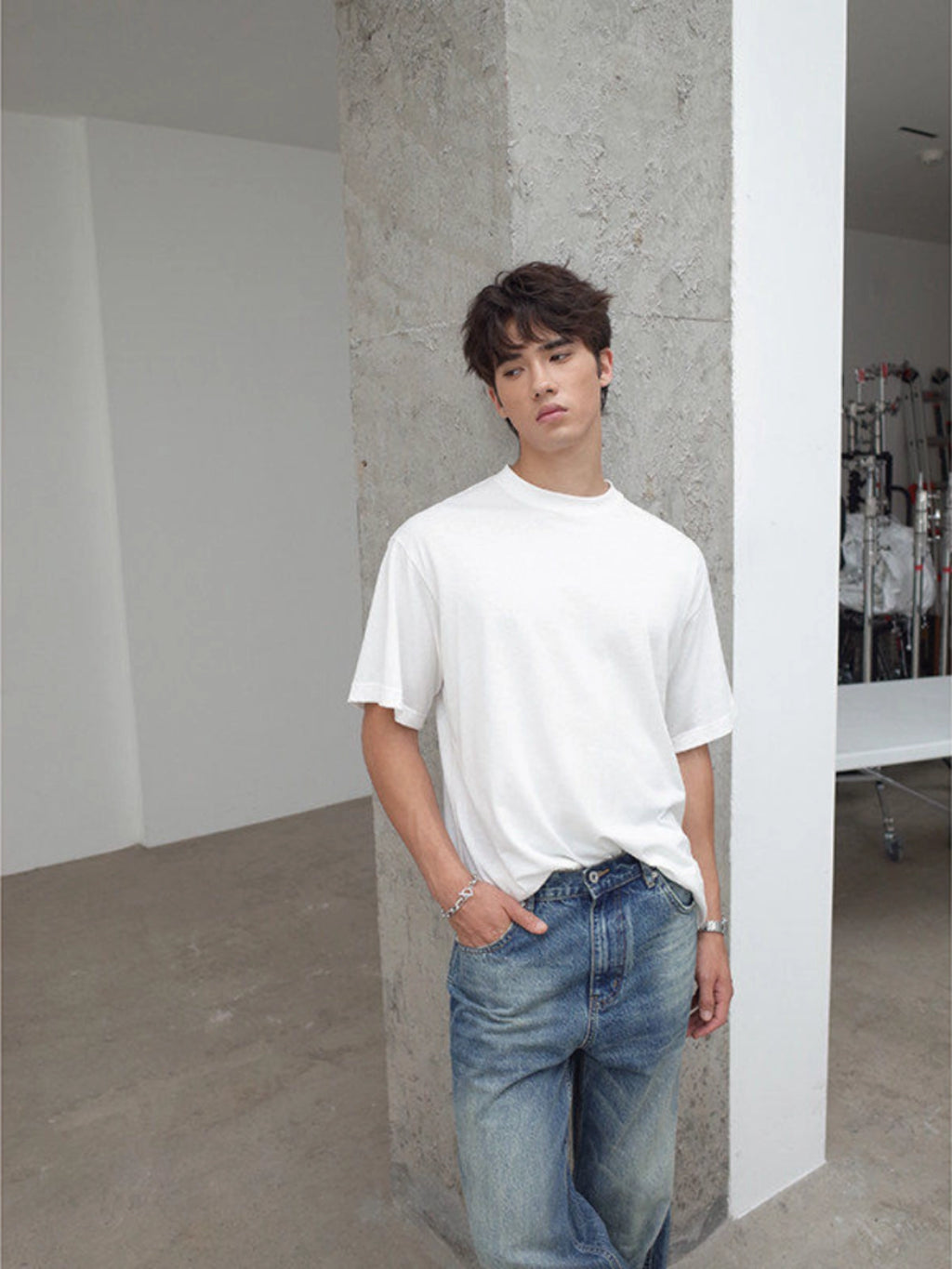 Thread | Essential Lightweight Tee