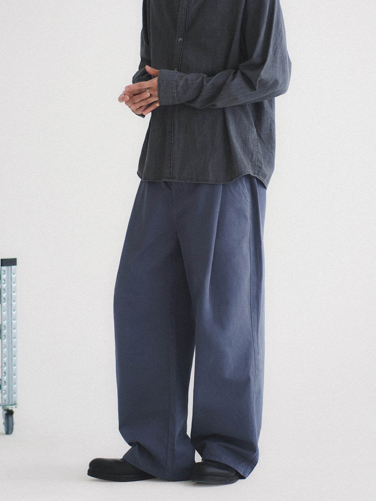 Thread | Pleated Wide-Leg Trousers