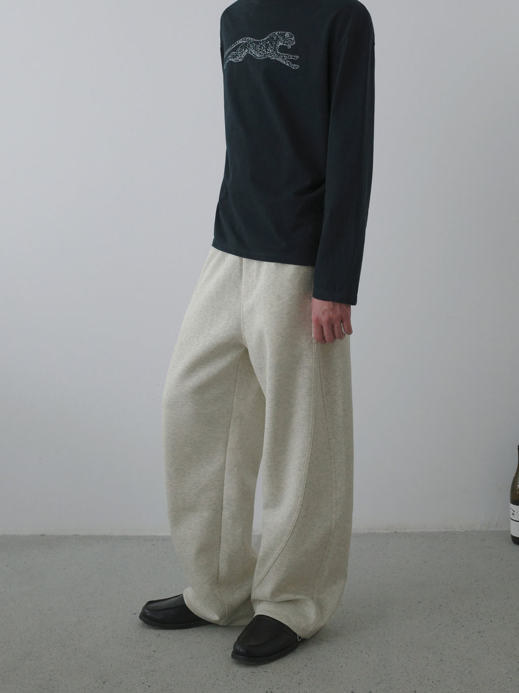 Curved Leg Relaxed Sweatpants