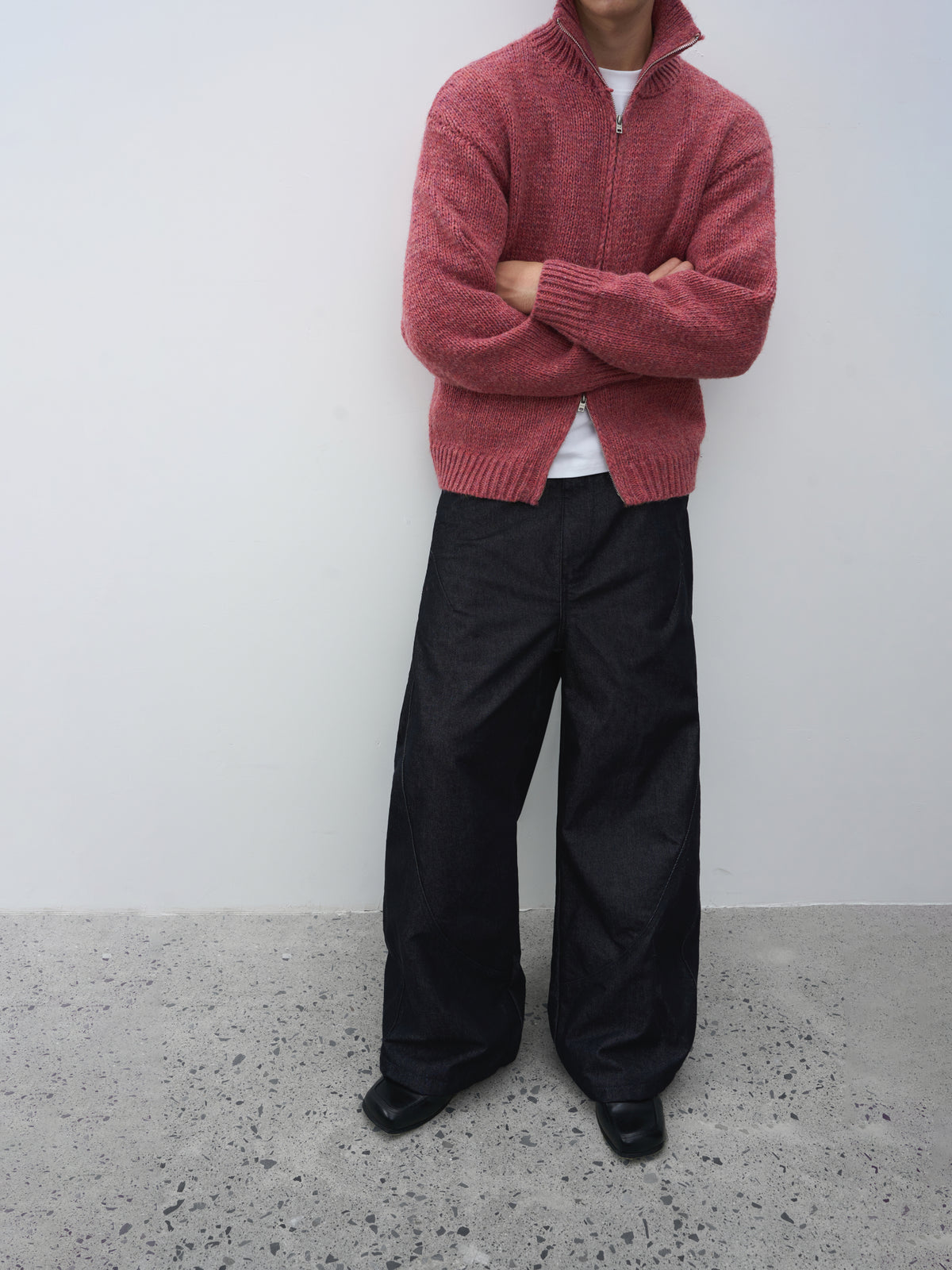 Curved Leg Baggy Jeans
