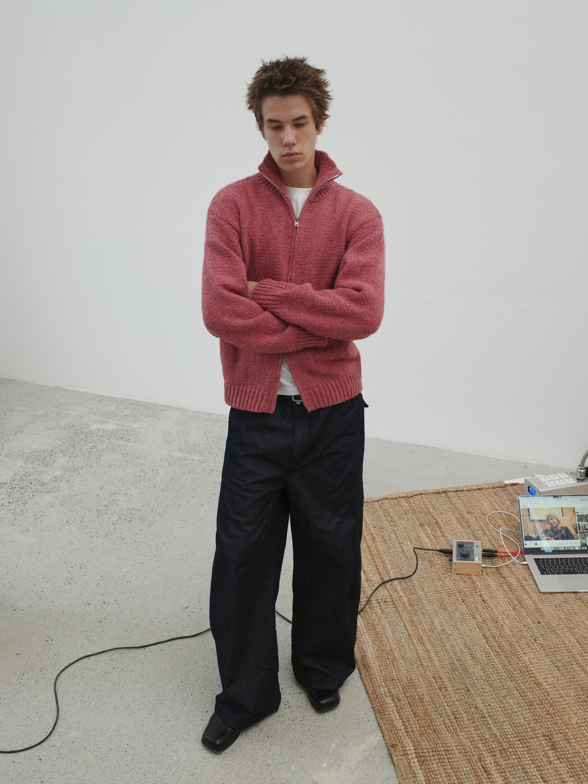 Curved Leg Baggy Jeans