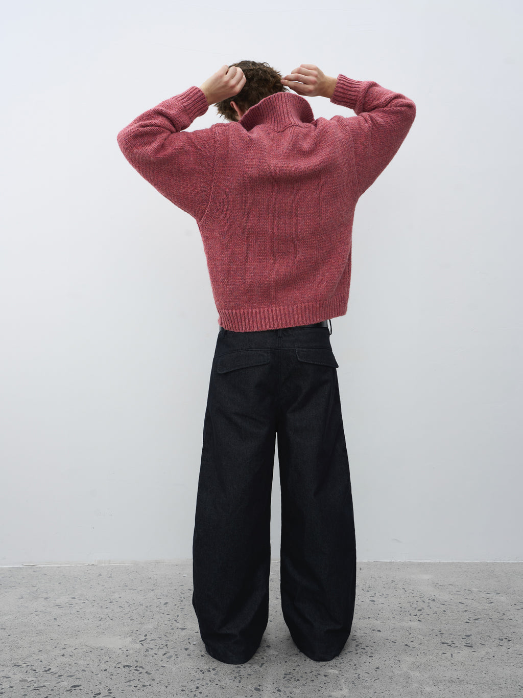 Curved Leg Baggy Jeans