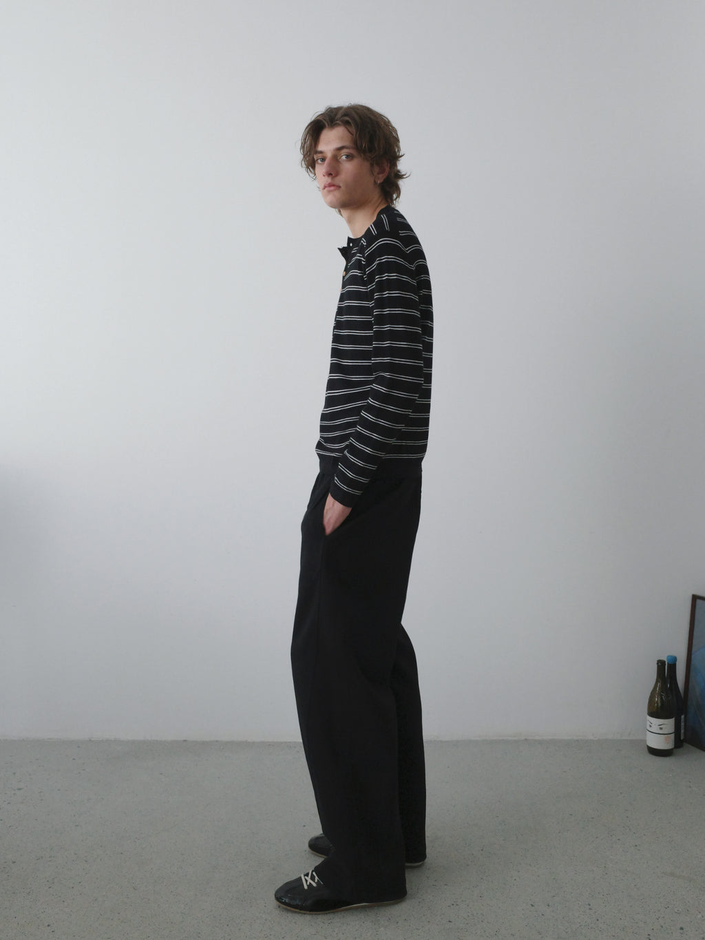 Curved Leg Relaxed Sweatpants