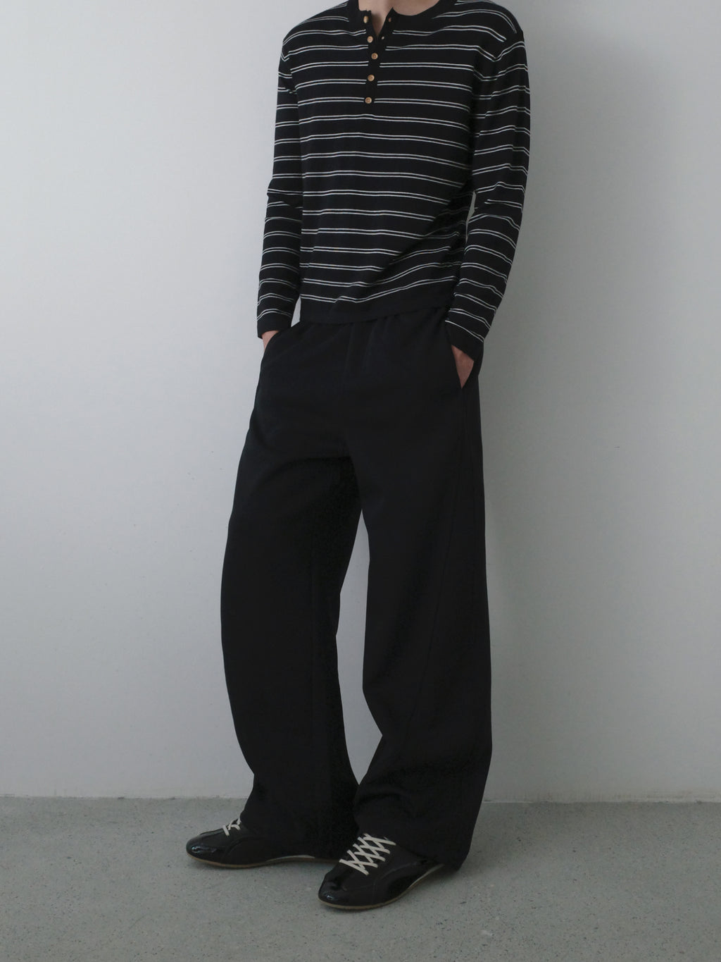 Curved Leg Relaxed Sweatpants