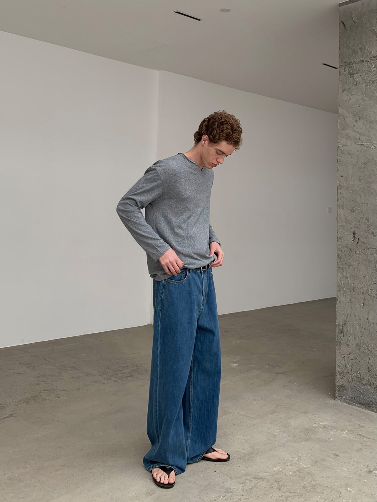 Thread | Raw Edge Relaxed V-Neck Knit